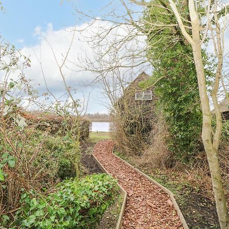 Cygnus Boathouse Villa South Walsham Екстериор снимка