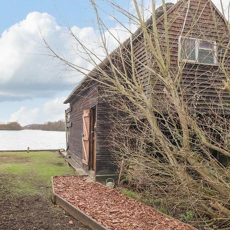 Cygnus Boathouse Villa South Walsham Екстериор снимка
