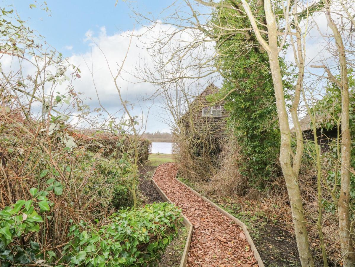 Cygnus Boathouse Villa South Walsham Екстериор снимка