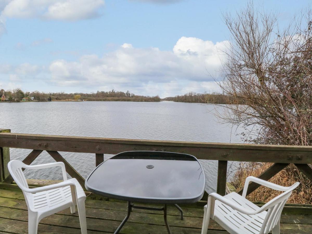 Cygnus Boathouse Villa South Walsham Екстериор снимка